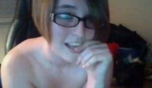 Nerdy big breasted cam playgirl teased me with her strip show
