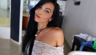 Katy The Petite Colombian Loves To Fuck